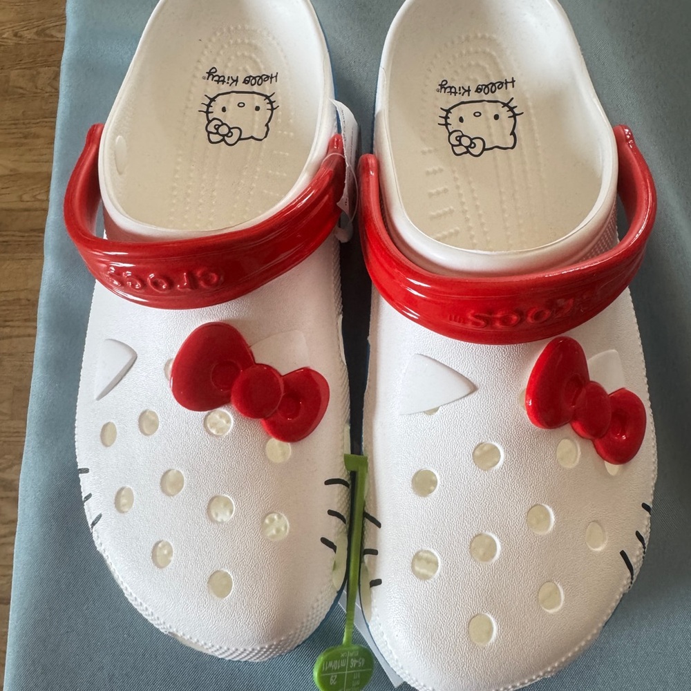 New Crocs x Sanrio Hello Kitty Men Sz 11 Unisex W13 Classic Clog Red/White/Blue